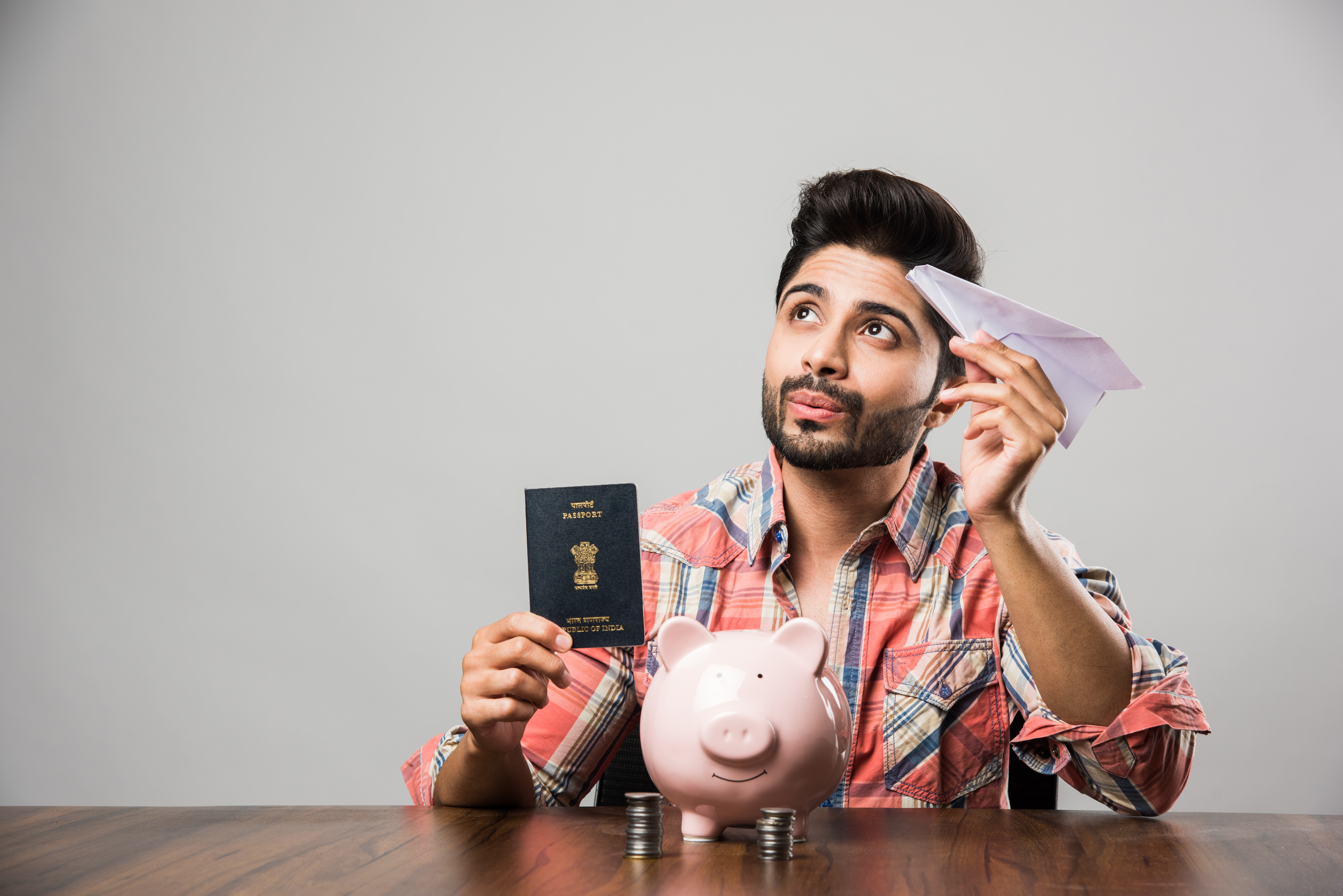 Payment Methods for Solo Travelers: What Really Works in 2026